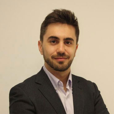 Dr. Walter Refarth Munoz